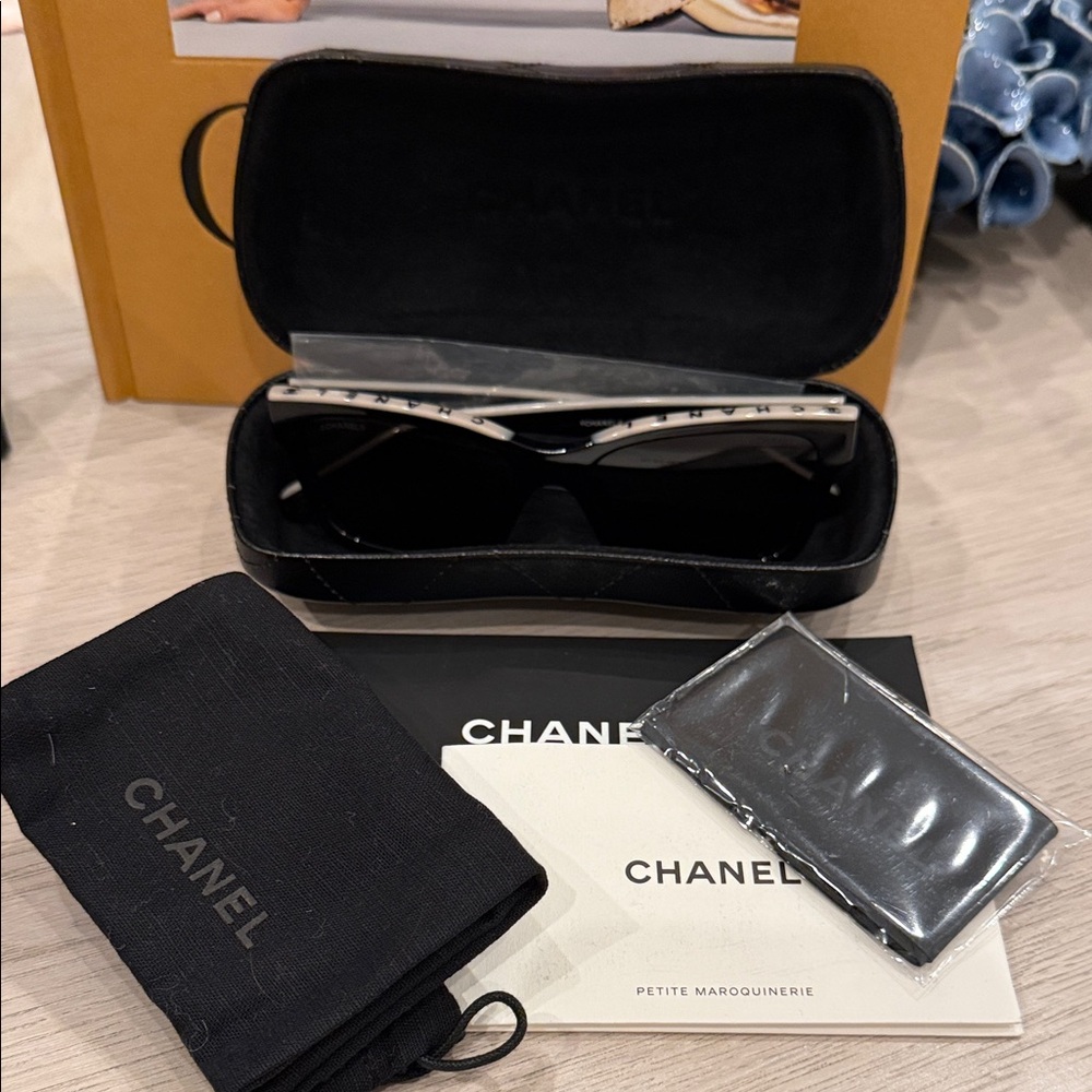 Chanel Logo Sunglasses NEW Black White Full Set Square Frame - Picture 10 of 11